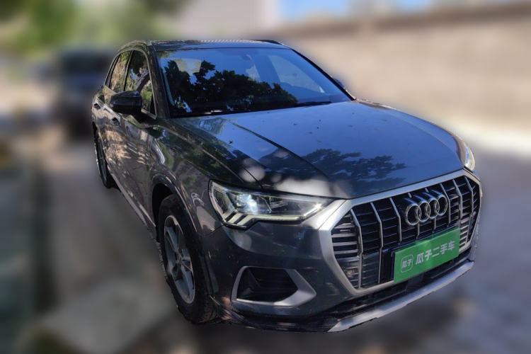 Used Audi Q3 2021 35 TFSI Advanced Style Edition Front Right 45 Deg