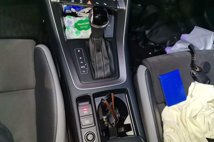 Used Audi Q3 2021 35 TFSI Fashion Dynamic Model Gear Lever