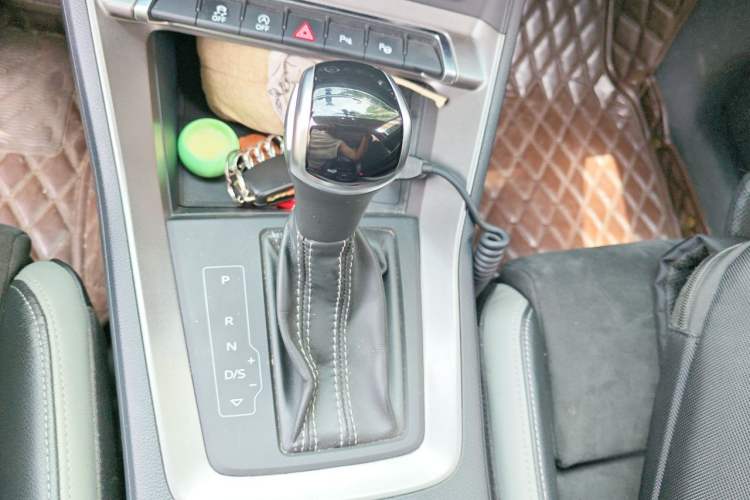 Used Audi Q3 2021 35 TFSI Fashion Dynamic Model Gear Lever