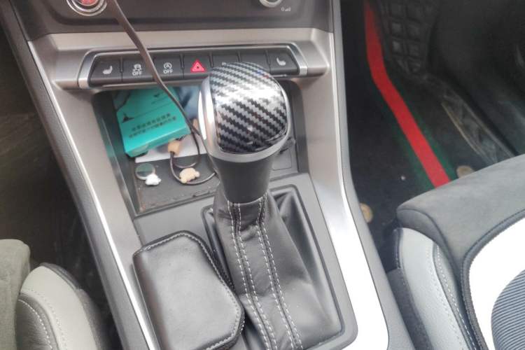 Used Audi Q3 2021 35 TFSI Progressive Dynamic Edition Gear Lever