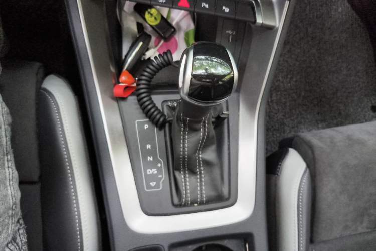 Used Audi Q3 2021 35 TFSI Progressive Dynamic Edition Gear Lever