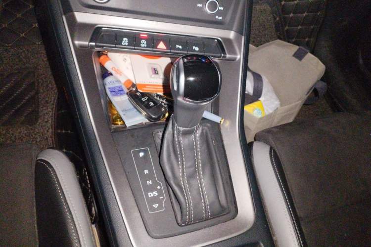 Used Audi Q3 2021 35 TFSI Fashion Dynamic Model Gear Lever