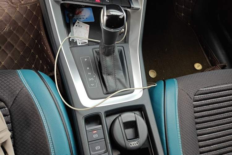 Used Audi Q3 2021 35 TFSI Advanced Style Edition Gear Lever