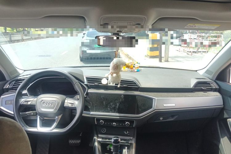 Used Audi Q3 2021 35 TFSI Fashion Dynamic Model Headliner
