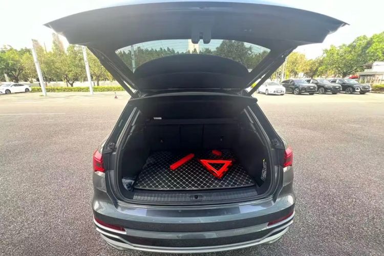 Used Audi Q3 2021 35 TFSI Fashion Dynamic Model Interior 4