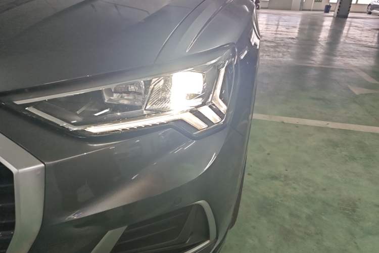 Used Audi Q3 2021 35 TFSI Advanced Style Edition Left Front Headlight