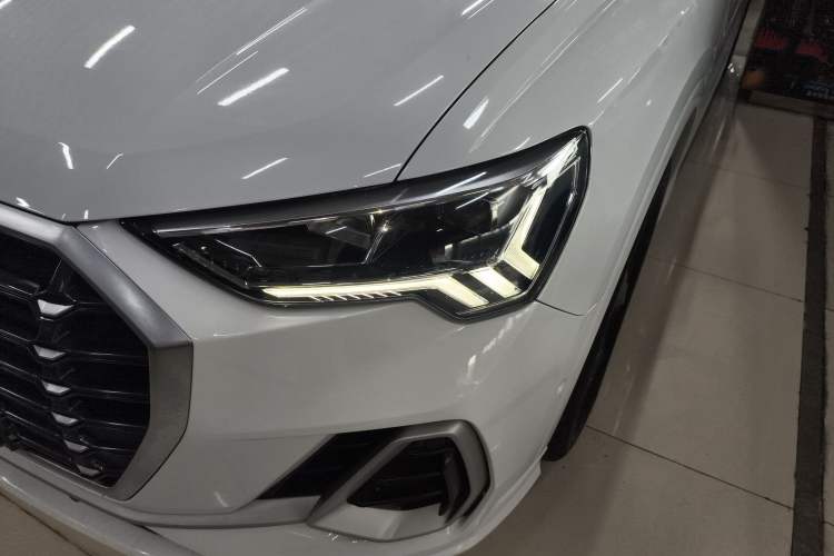 Used Audi Q3 2021 35 TFSI Fashion Dynamic Model Left Front Headlight