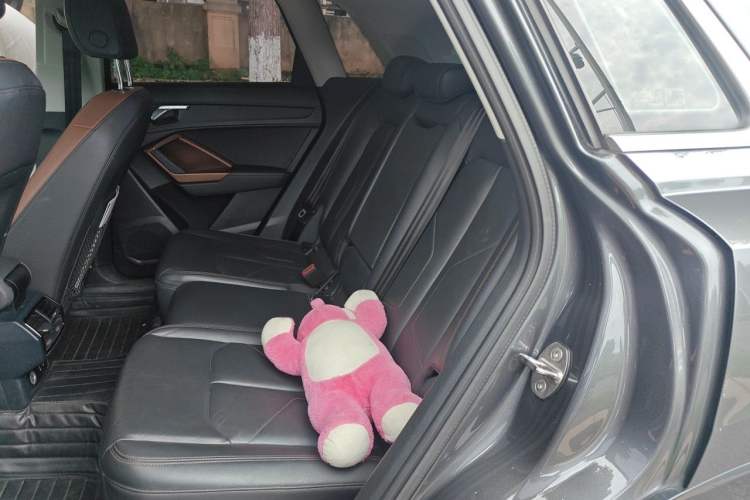 Used Audi Q3 2021 35 TFSI Fashionable and Elegant Model Left Rear Seat
