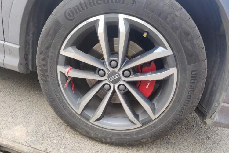 Used Audi Q3 2021 35 TFSI Progressive Dynamic Edition Right Front Wheel Hub