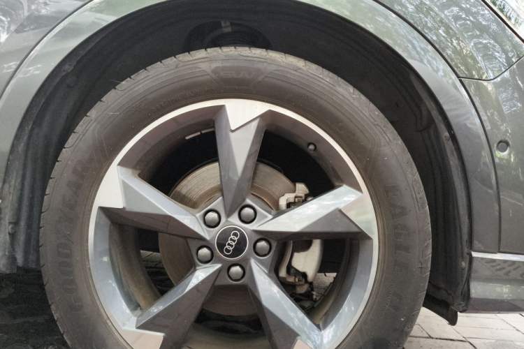 Used Audi Q3 2021 35 TFSI Progressive Dynamic Edition Right Front Wheel Hub