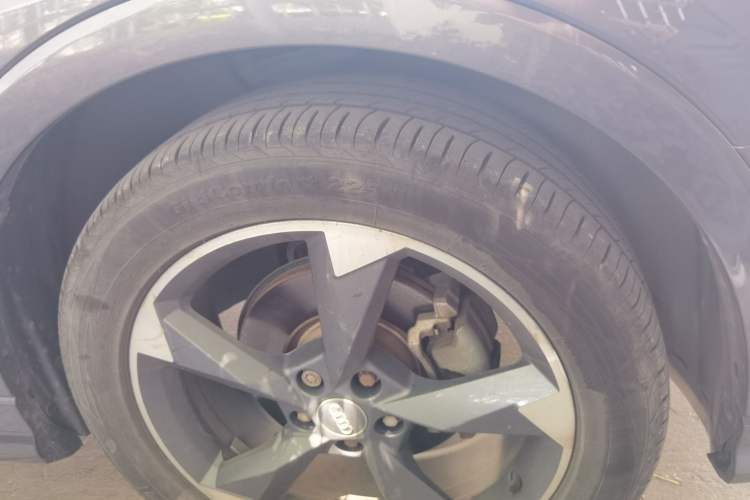 Used Audi Q3 2021 35 TFSI Fashion Dynamic Model Right Front Wheel Hub