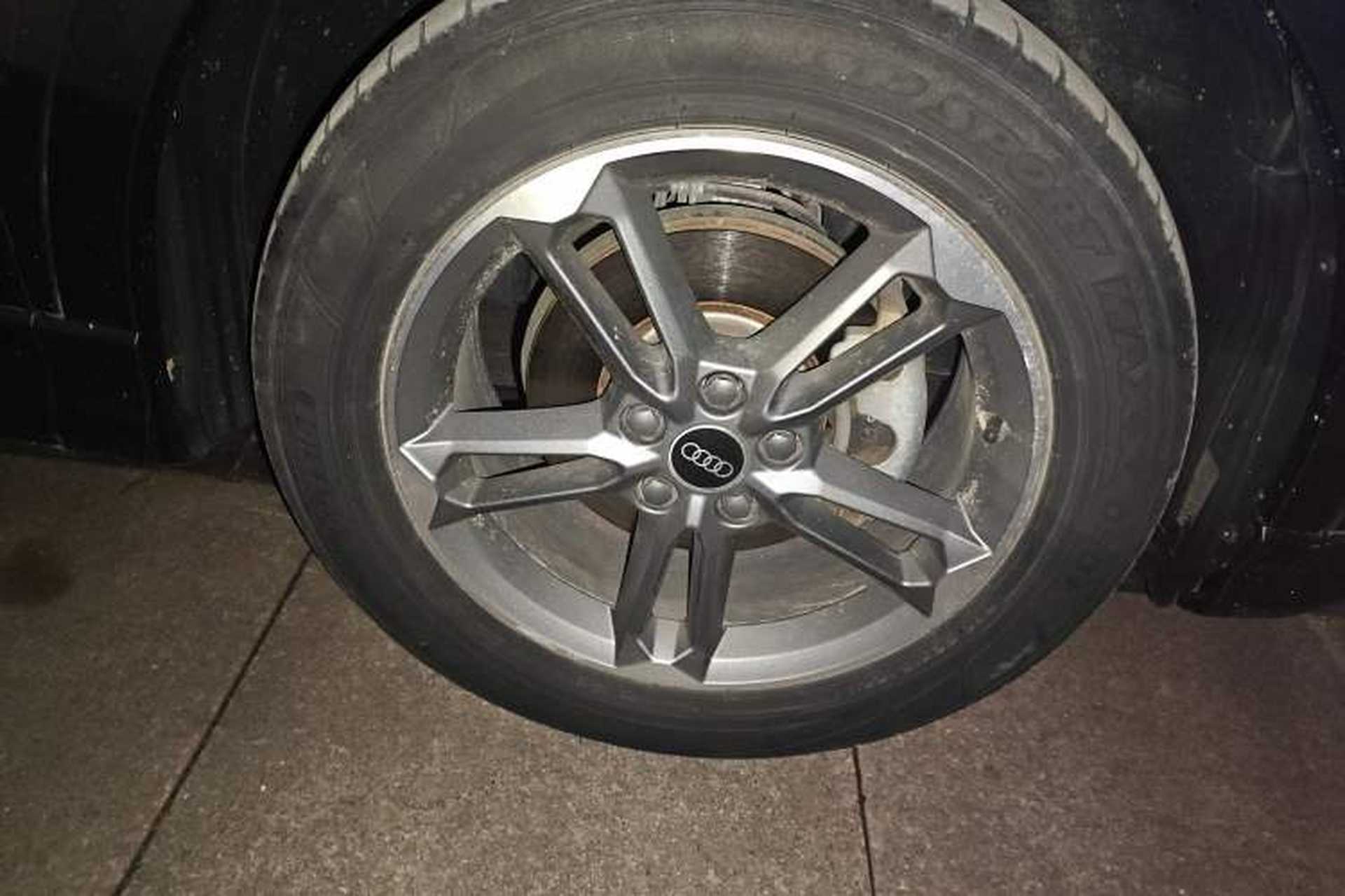 Used Audi Q3 2021 35 TFSI Progressive Dynamic Edition Right Front Wheel Hub