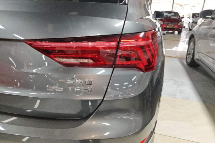 Used Audi Q3 2021 35 TFSI Progressive Dynamic Edition Right Rear Taillight