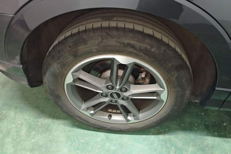Used Audi Q3 2021 35 TFSI Advanced Style Edition Right Rear Wheel Hub