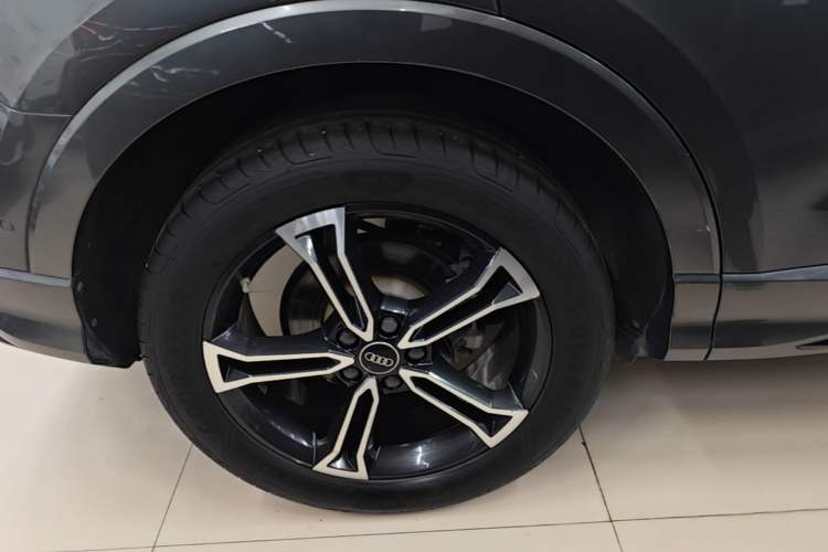 Used Audi Q3 2021 40 TFSI Fashion Dynamic Model Right Rear Wheel Hub