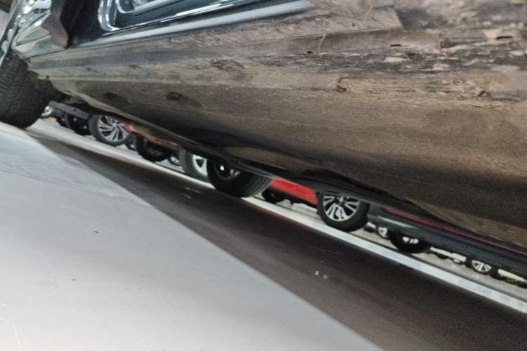 Used Audi Q3 2021 35 TFSI Progressive Dynamic Edition Right Side Sill