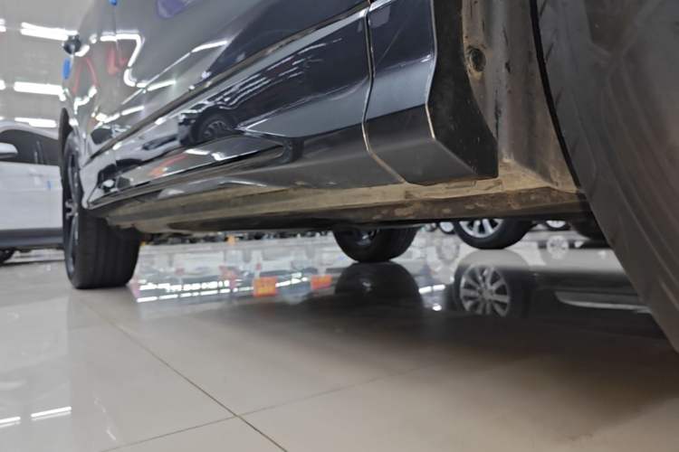 Used Audi Q3 2021 40 TFSI Fashion Dynamic Model Right Side Sill