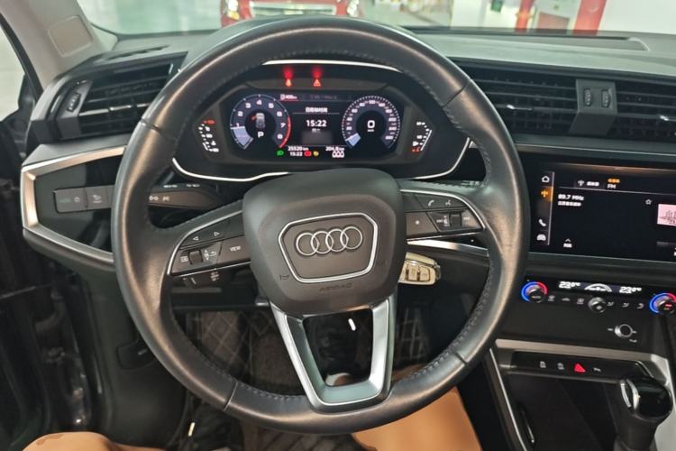 Used Audi Q3 2021 35 TFSI Advanced Style Edition Steering Wheel