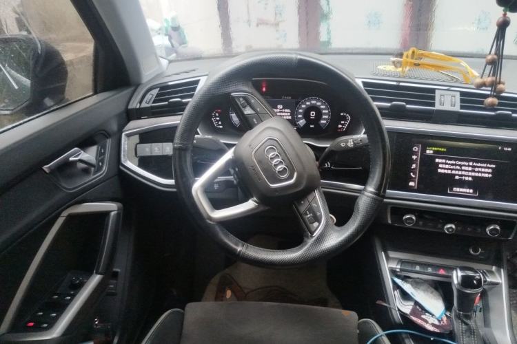 Used Audi Q3 2021 35 TFSI Progressive Dynamic Edition Steering Wheel