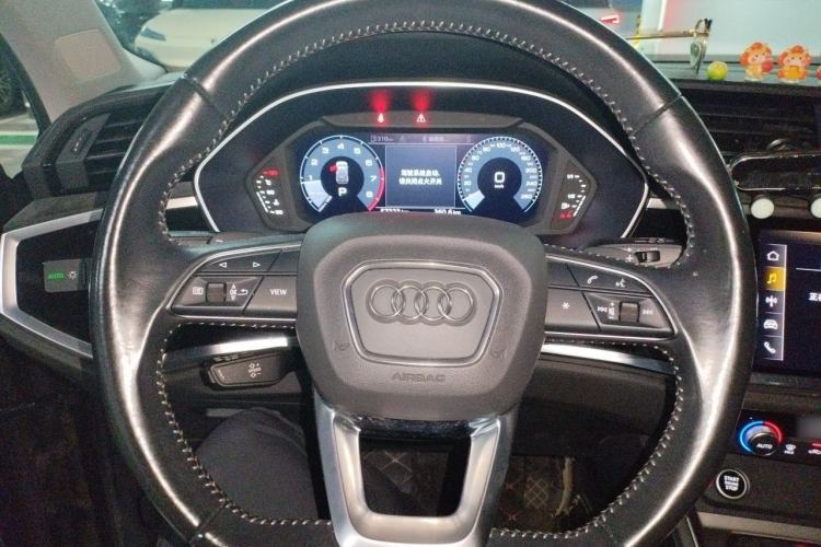 Used Audi Q3 2021 35 TFSI Fashion Dynamic Model Steering Wheel
