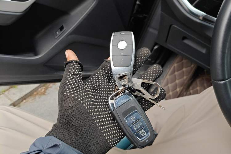 Used Audi Q3 2021 35 TFSI Advanced Style Edition Vehicle Key