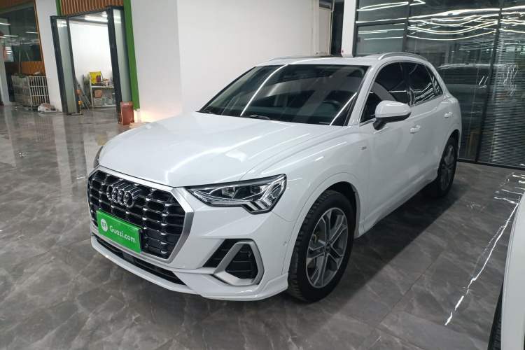 Used Audi Q3 2021 40 TFSI Fashion Dynamic Model Guazi used car, China used car export, Used car for sale, Used cars, Cheapest cars for sale