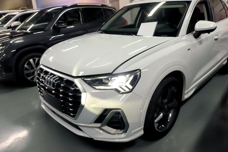 Used Audi Q3 2021 35 TFSI Fashion Dynamic Model Guazi used car, China used car export, Used car for sale, Used cars, Cheapest cars for sale