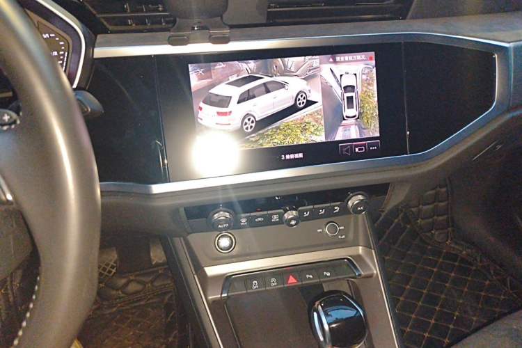 Used Audi Q3 2021 35 TFSI Fashion Dynamic Model Audio And AC Panel