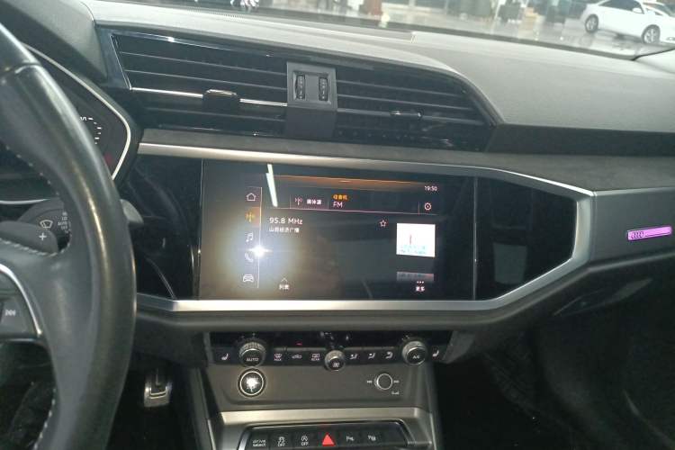 Used Audi Q3 2021 40 TFSI Fashion Dynamic Model Audio And AC Panel