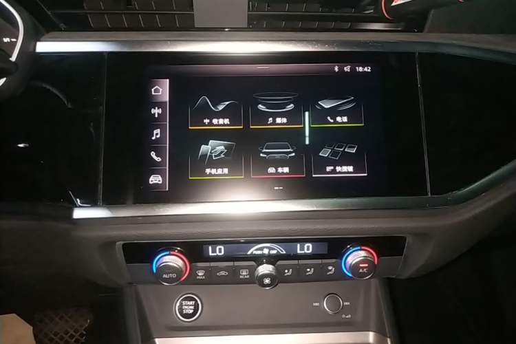 Used Audi Q3 2021 35 TFSI Fashion Dynamic Model Audio And AC Panel