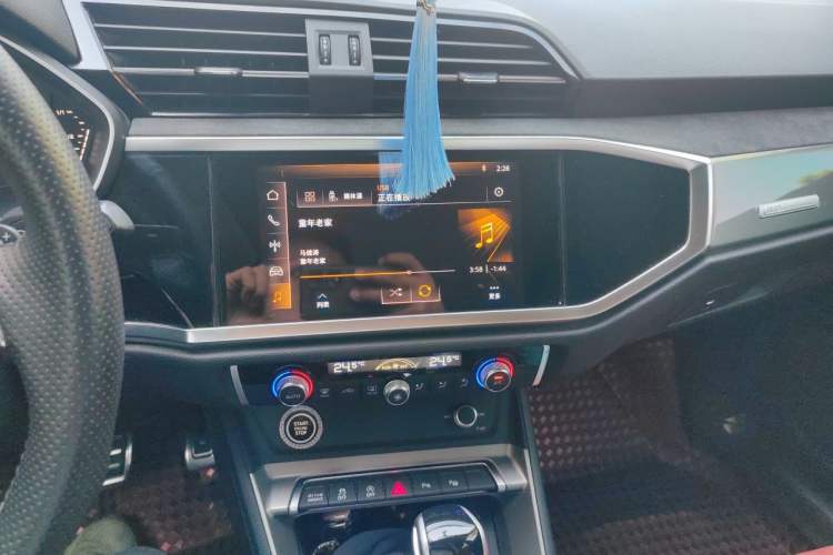 Used Audi Q3 2021 40 TFSI Fashion Dynamic Model Audio And AC Panel