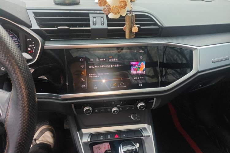 Used Audi Q3 2021 35 TFSI Advanced Style Edition Audio And AC Panel