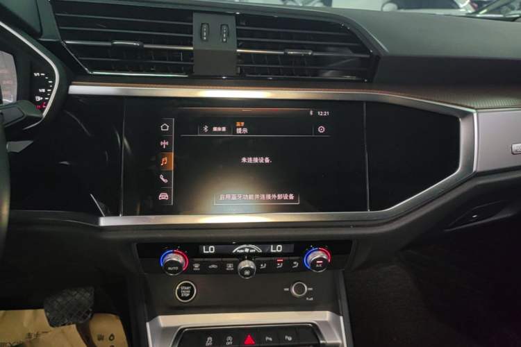 Used Audi Q3 2021 35 TFSI Fashionable and Elegant Model Audio And AC Panel