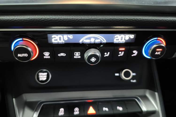 Used Audi Q3 2021 35 TFSI Fashion Dynamic Model Audio And AC Panel
