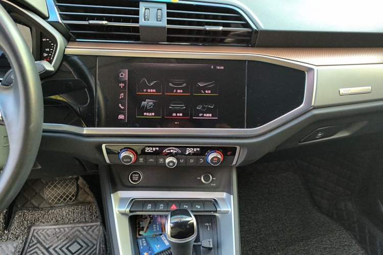 Used Audi Q3 2021 35 TFSI Fashionable and Elegant Model Audio And AC Panel