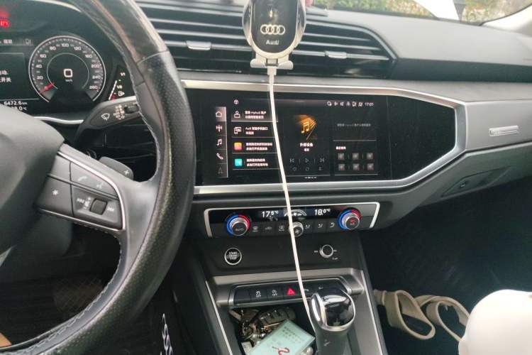 Used Audi Q3 2021 35 TFSI Fashion Dynamic Model Audio And AC Panel
