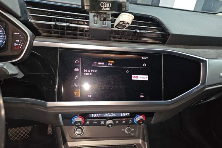 Used Audi Q3 2021 35 TFSI Fashion Dynamic Model Audio And AC Panel