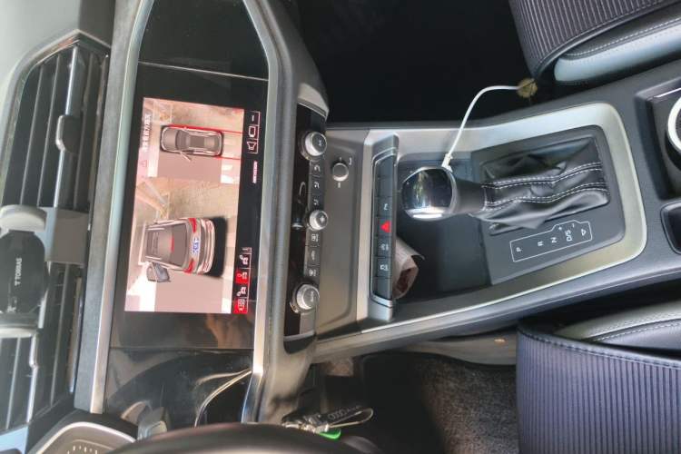 Used Audi Q3 2021 35 TFSI Progressive Dynamic Edition Audio And AC Panel