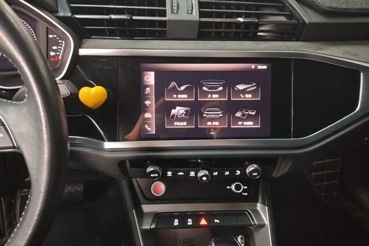 Used Audi Q3 2021 35 TFSI Progressive Dynamic Edition Audio And AC Panel