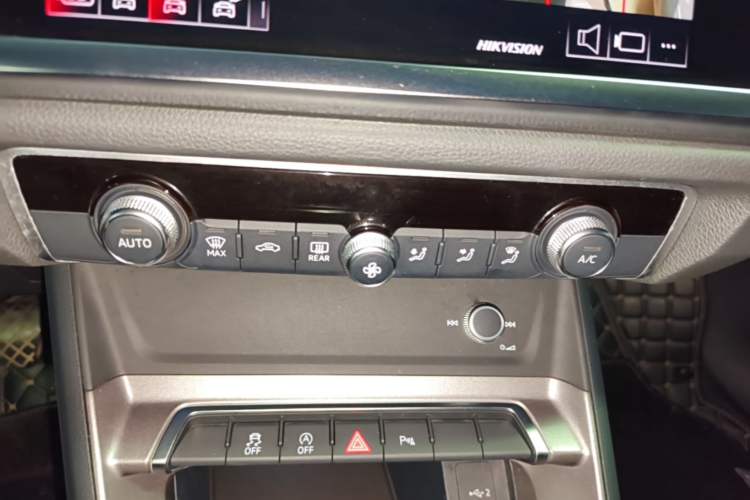 Used Audi Q3 2021 35 TFSI Progressive Dynamic Edition Audio And AC Panel