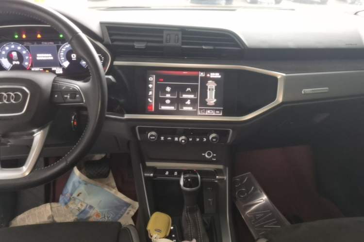 Used Audi Q3 2021 35 TFSI Progressive Dynamic Edition Audio And AC Panel