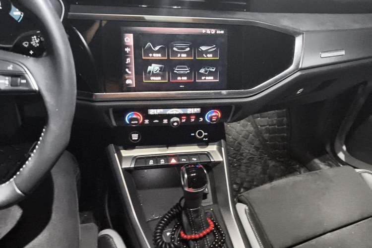 Used Audi Q3 2021 35 TFSI Fashion Dynamic Model Audio And AC Panel