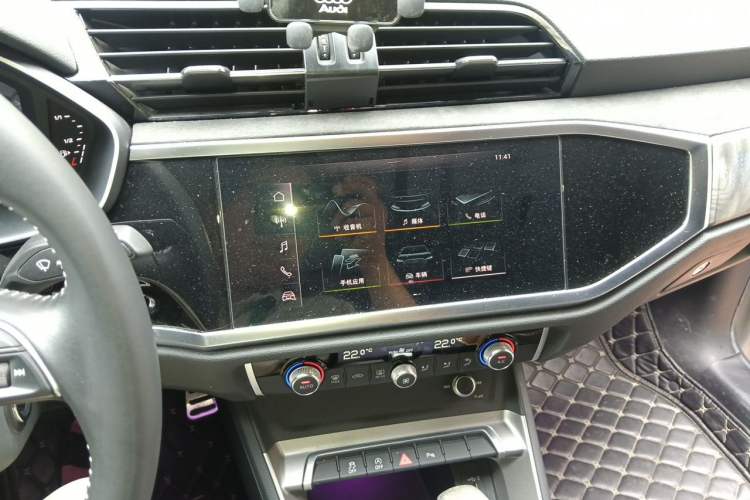 Used Audi Q3 2021 35 TFSI Progressive Dynamic Edition Audio And AC Panel