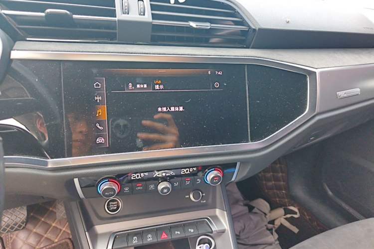 Used Audi Q3 2021 35 TFSI Fashion Dynamic Model Audio And AC Panel