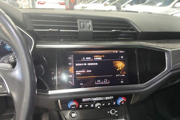 Used Audi Q3 2021 35 TFSI Fashion Dynamic Model Audio And AC Panel
