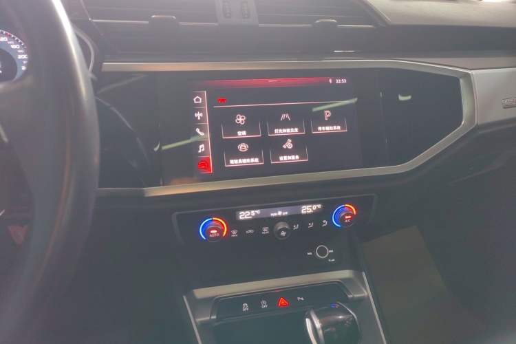 Used Audi Q3 2021 35 TFSI Advanced Style Edition Audio And AC Panel