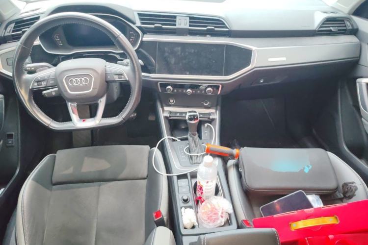 Used Audi Q3 2021 35 TFSI Fashion Dynamic Model Center Console