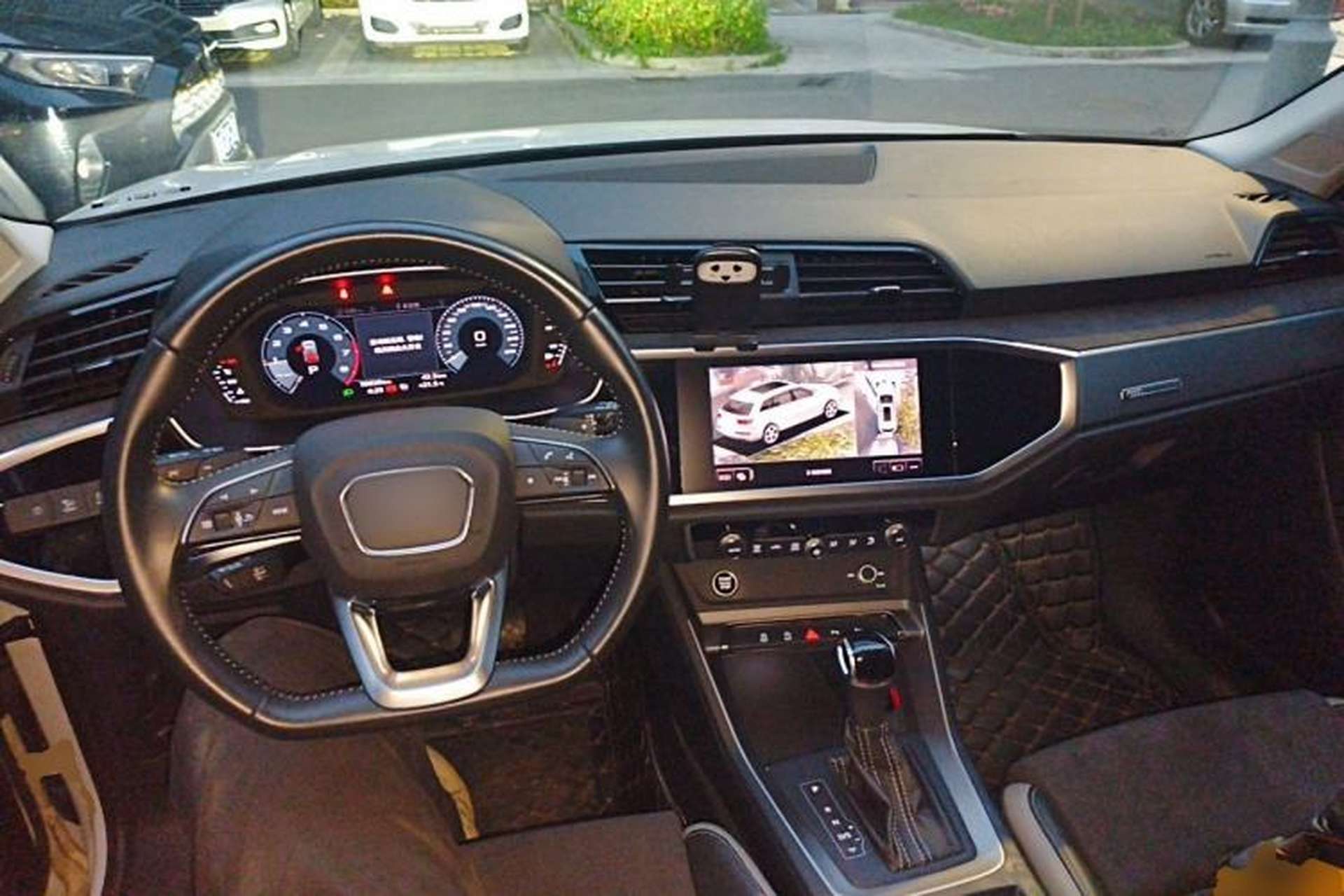 Used Audi Q3 2021 35 TFSI Fashion Dynamic Model Center Console