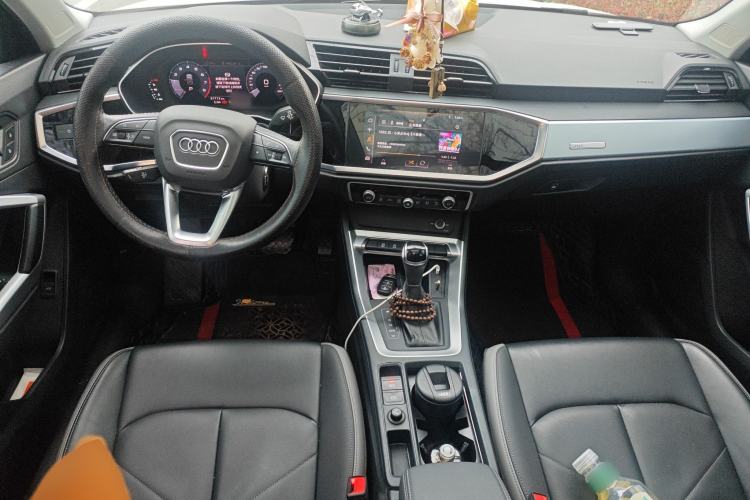 Used Audi Q3 2021 35 TFSI Advanced Style Edition Center Console