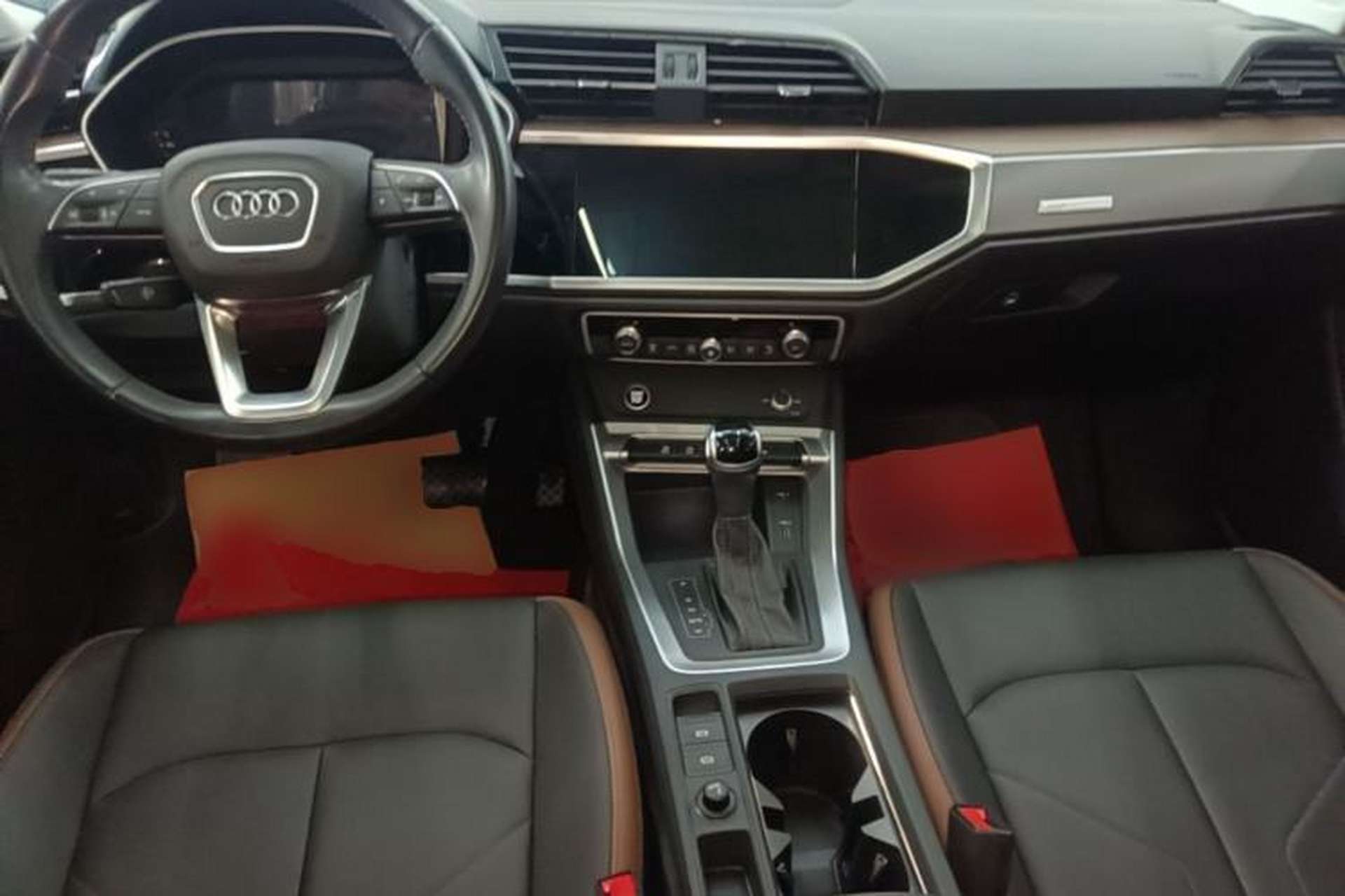 Used Audi Q3 2021 35 TFSI Fashionable and Elegant Model Center Console